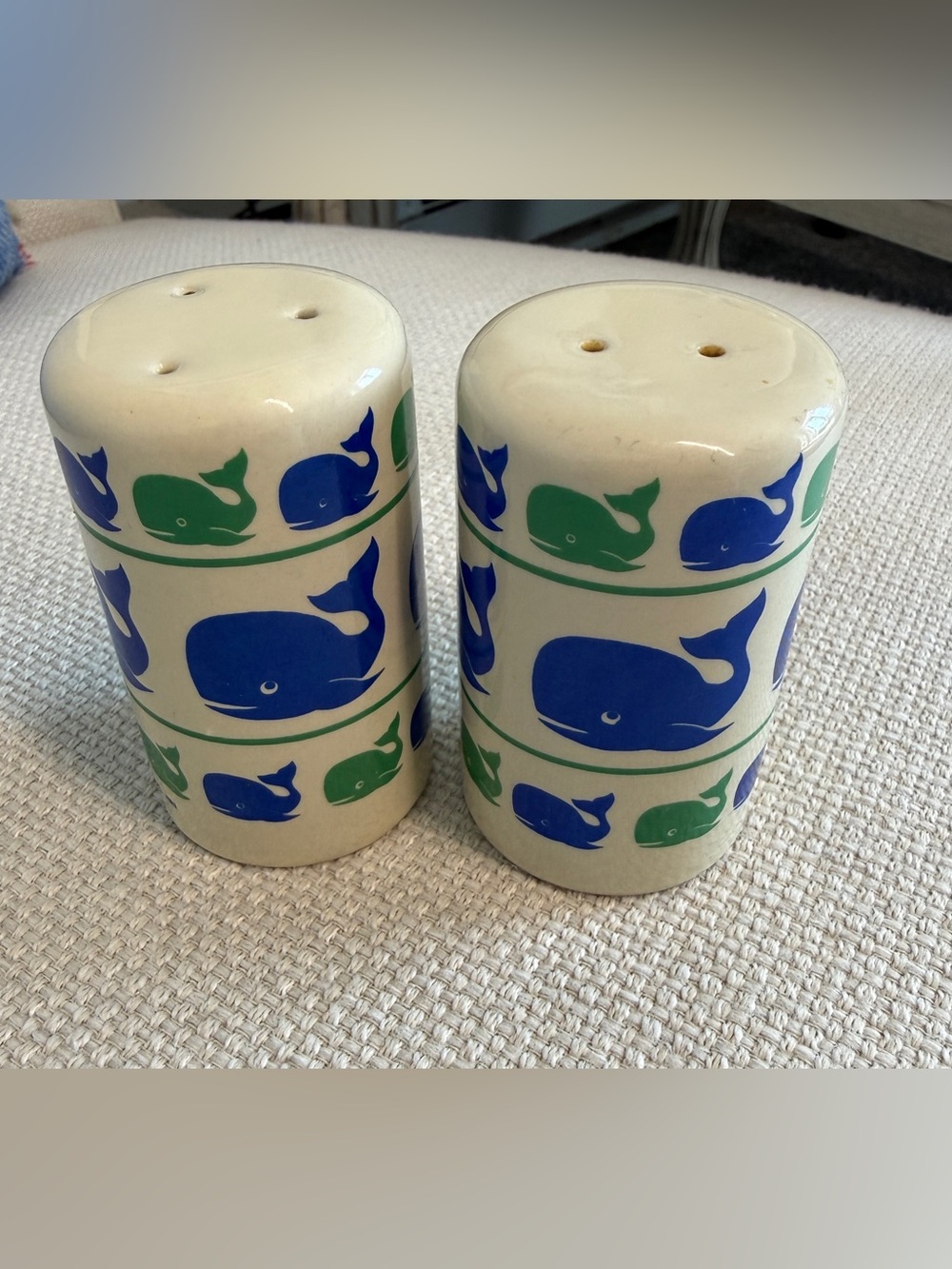 🐳Salt and Pepper Shakers Whales🐳🐋